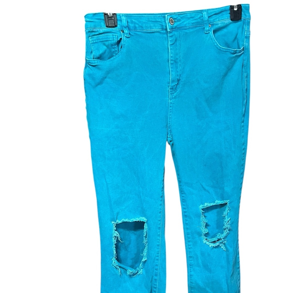 Zenana Medium Wash Thrashed Distressed Jeans Raw Hem Design Sz XL READ